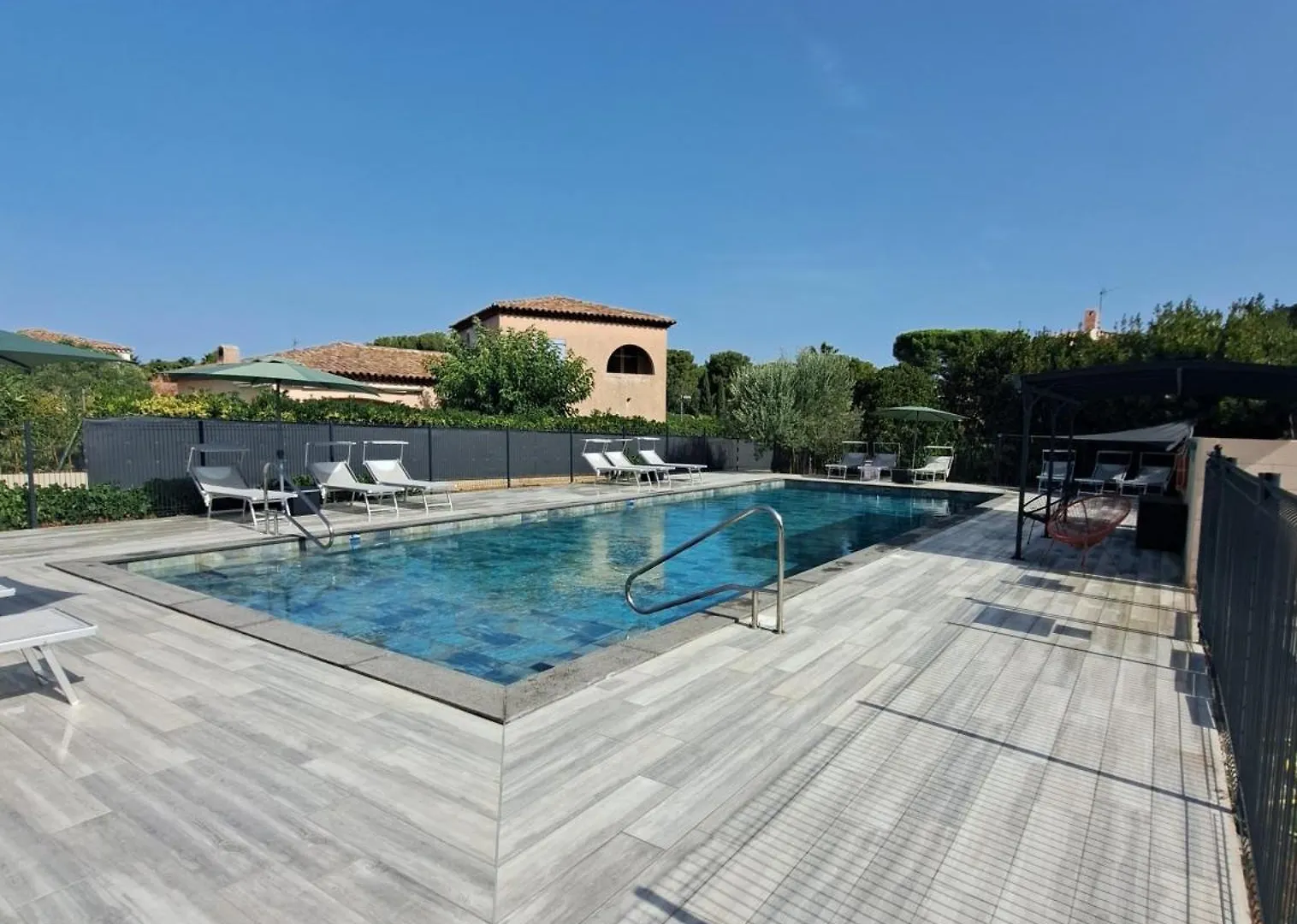 Holiday home Ecrin De Verdure De 45 M2 - Plage A 400M - Jardin, Parking Prive, Wifi Le Brusc