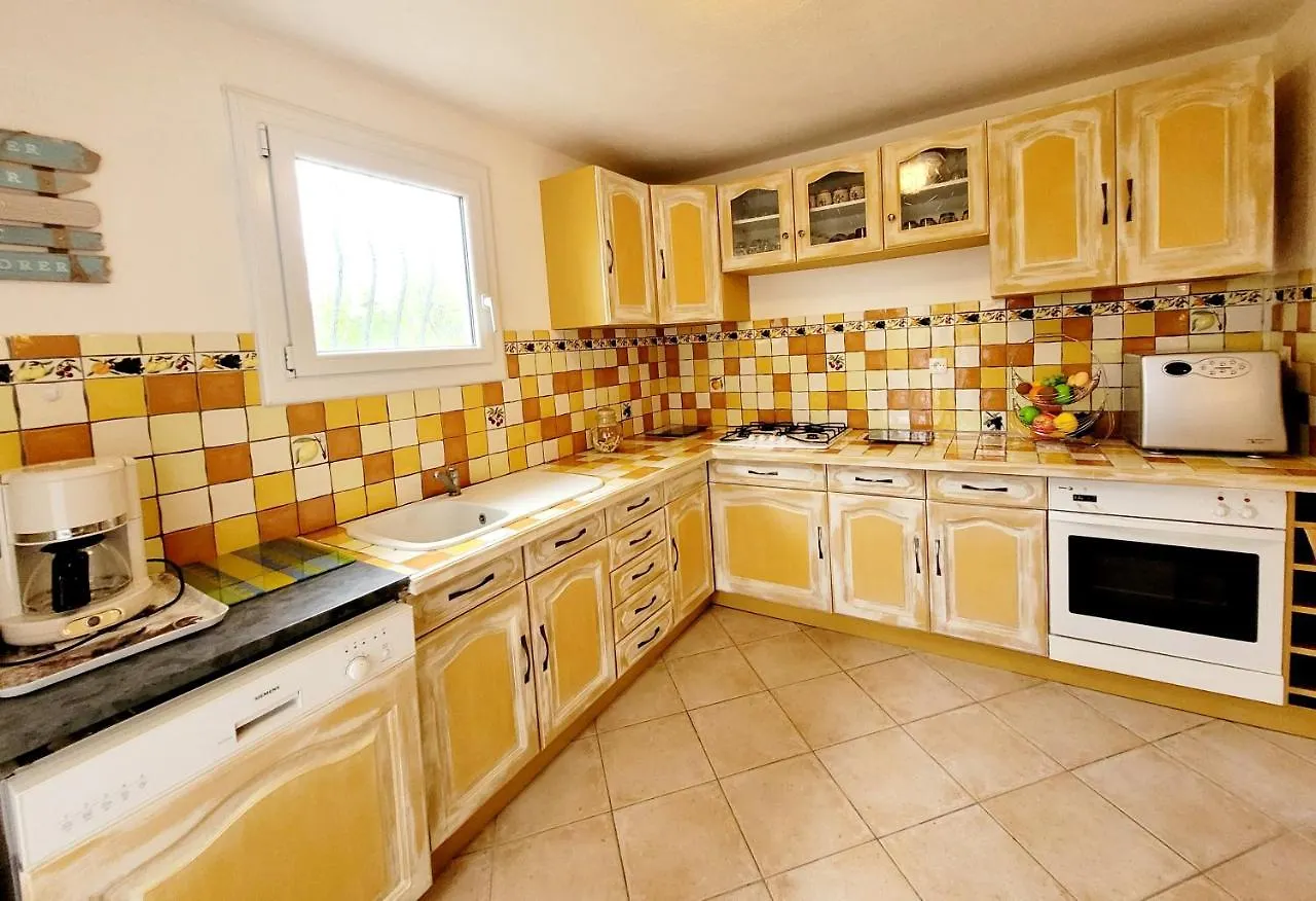 Ecrin De Verdure De 45 M2 - Plage A 400M - Jardin, Parking Prive, Wifi Le Brusc