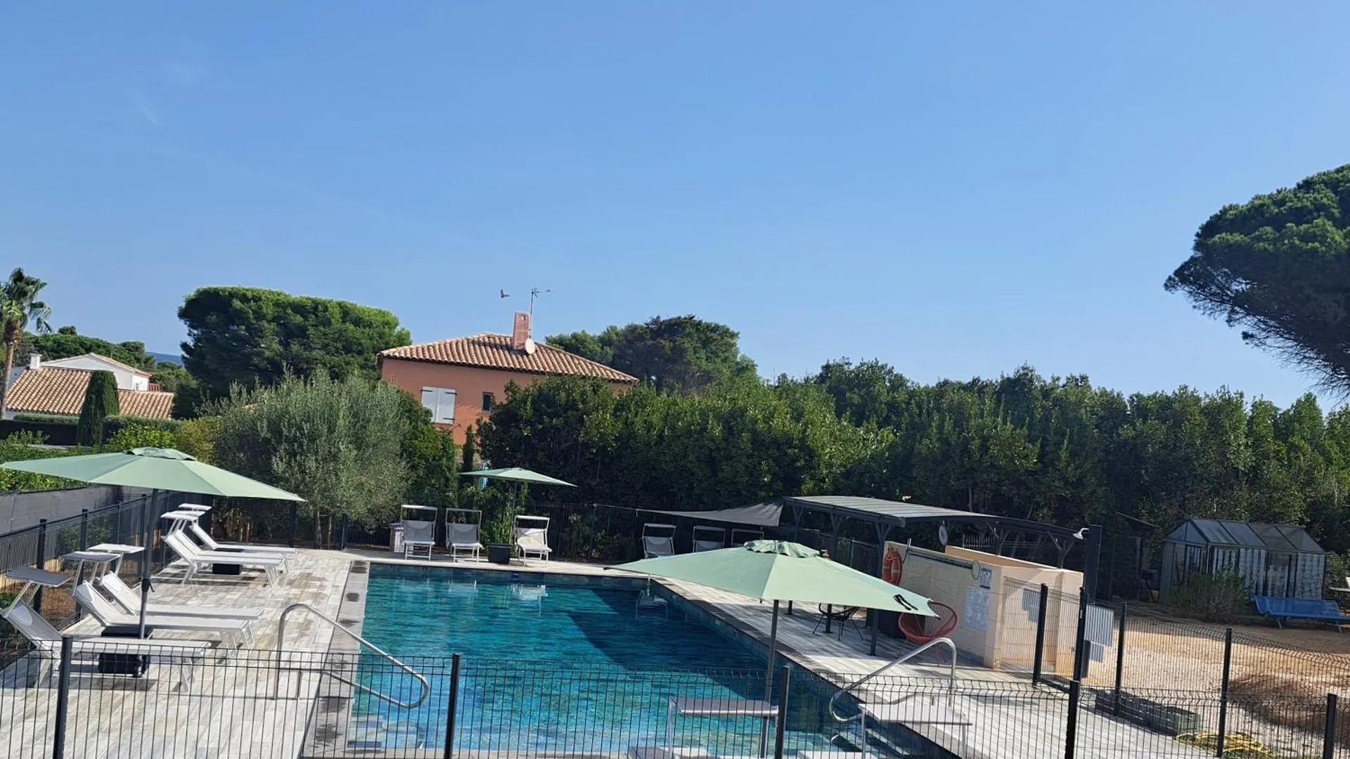 Ecrin De Verdure De 45 M2 - Plage A 400M - Jardin, Parking Prive, Wifi Le Brusc